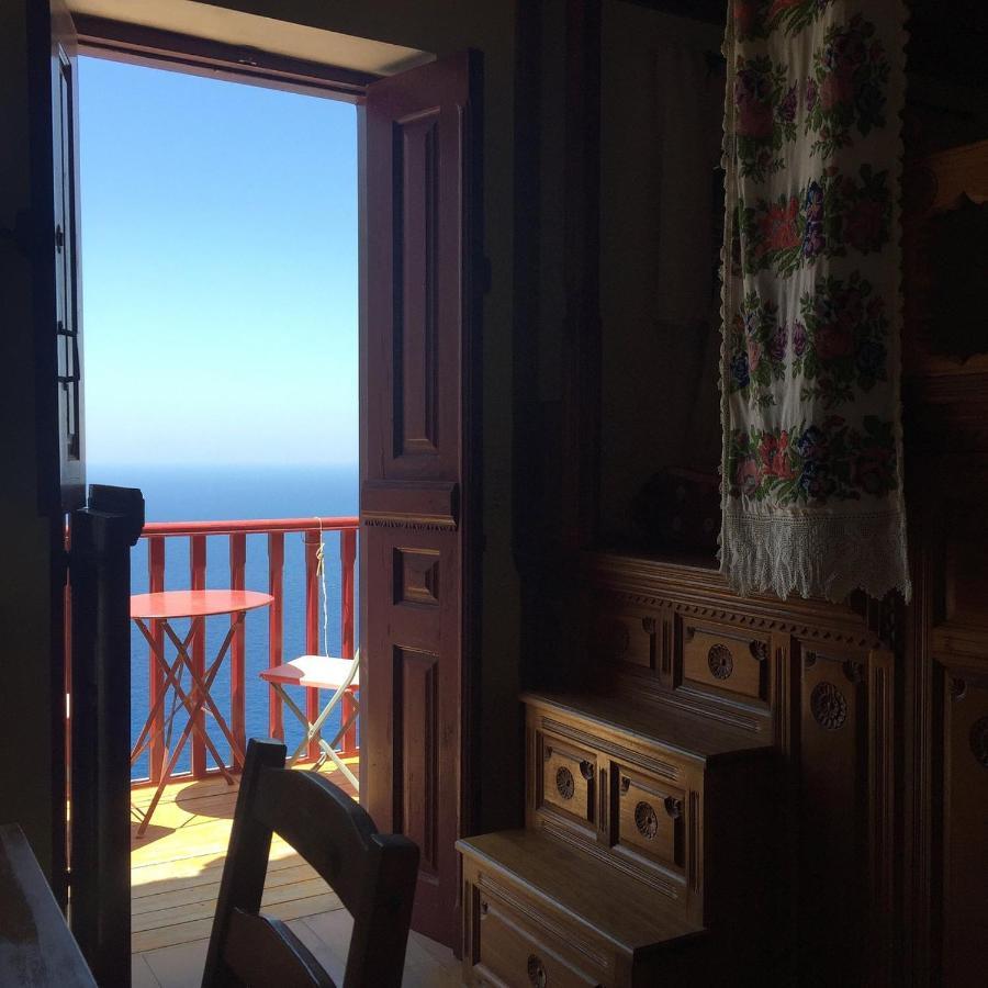 Anemos Guest House Karpathos Olympos  Exteriör bild