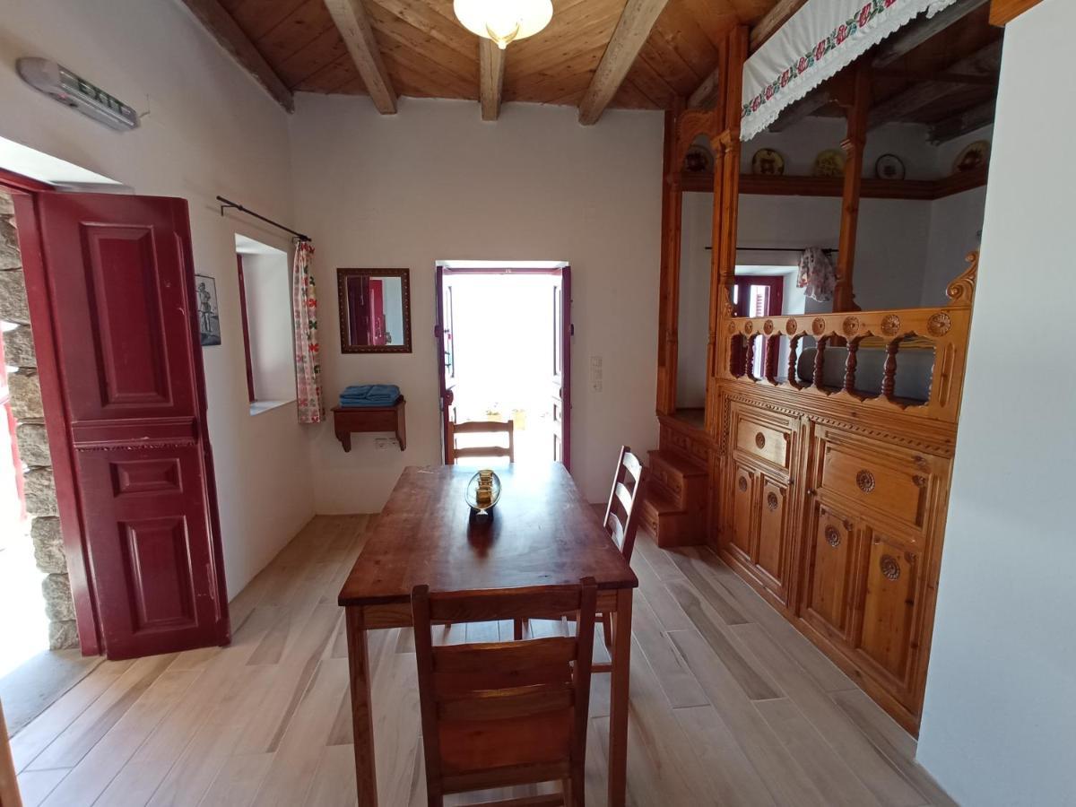 Anemos Guest House Karpathos Olympos  Exteriör bild