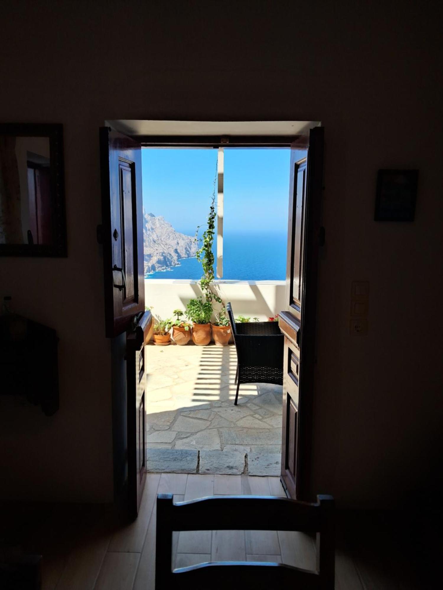 Anemos Guest House Karpathos Olympos  Exteriör bild